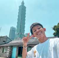 Sisinan Village หมู่บ้านทหารเก่าในเงาตึก 101