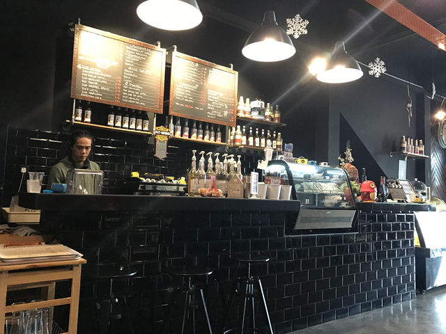 Chapter One: A Cozy Café for Coffee and Cake Lovers