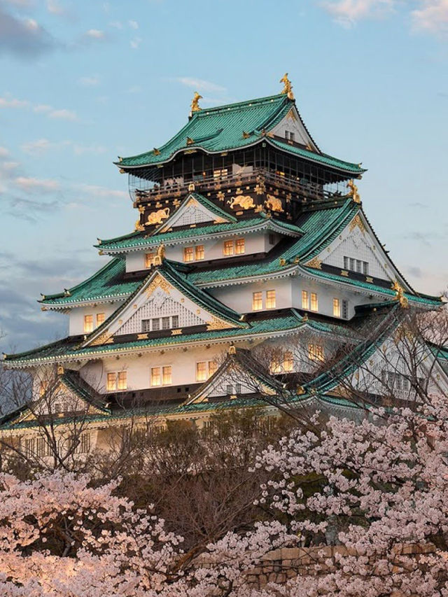 Osaka Castle 