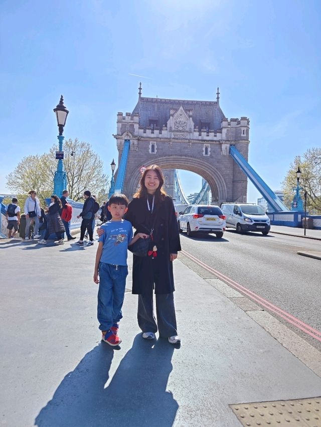 tower bridge 