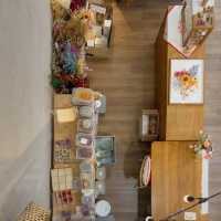 Daisycafebkk 2nd floor cafe (วิภาวดี ซอย 5)