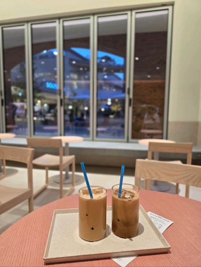 프리미엄 아울렛에 오픈한 부산 신상카페💙