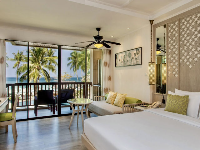 Katathani Phuket Beach Resort