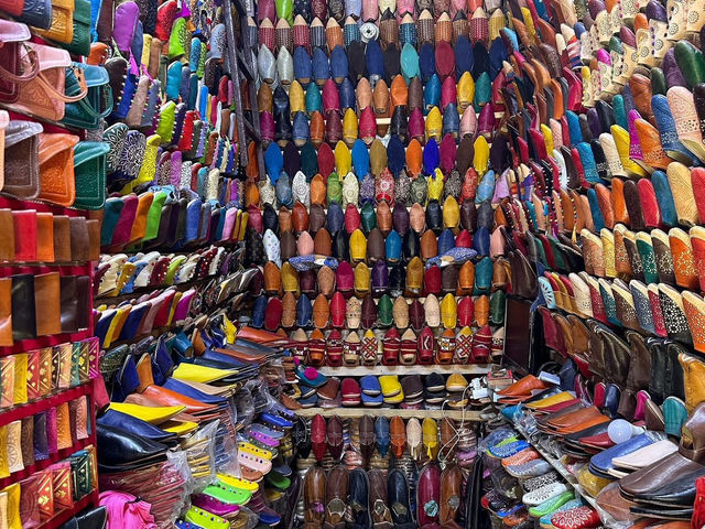 🌞✨ Dive into the Magic of a Moroccan Souk: A Summer Market Adventure