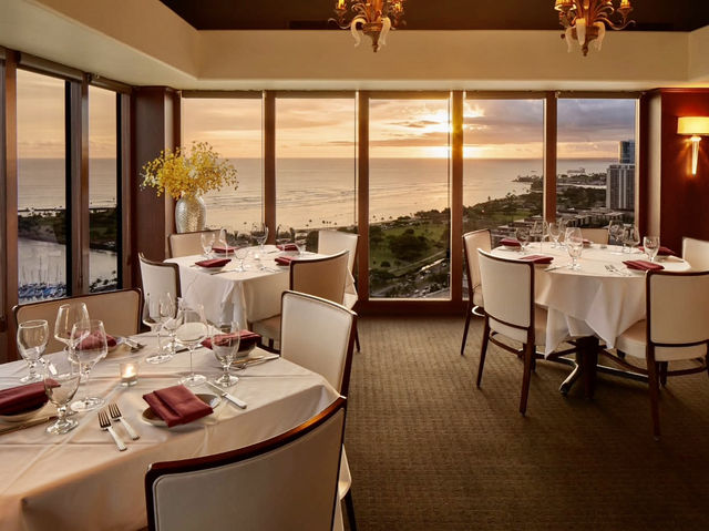 Ala Moana Hotel by Mantra
