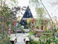 ร่มประดู่ คาเฟ่