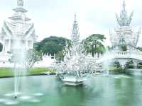 神秘的な白の寺院、ワット・ロンクンで幻想的な世界を体験しよう✨