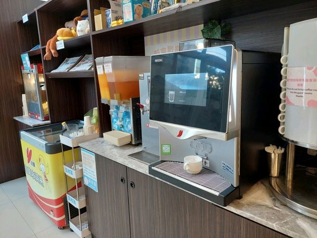 推薦高雄住宿含早餐跟24小時小點心 讚讚讚