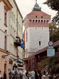 🇵🇱💙 Krakow Magic on a Budget – Poland’s Affordable Treasure! 💙🇵🇱