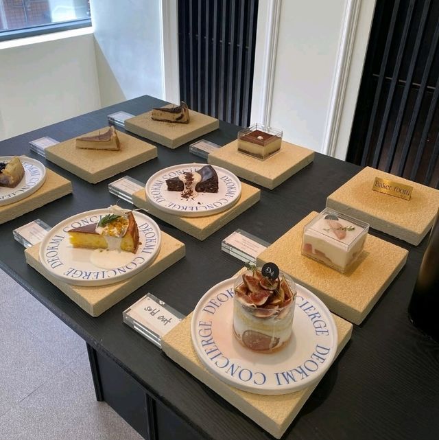 Deokmi Concierge Cafe
