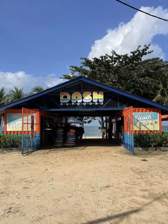Desaru Public Beach – A Budget-Friendly Coastal Escape 🌊