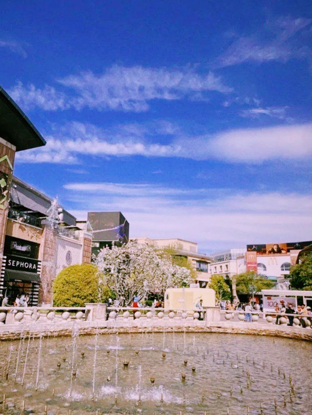 🎡 Weekend Wonderland in Beijing | A Full-Day Guide to Solana 蓝色港湾 ☕️🛍️🌸