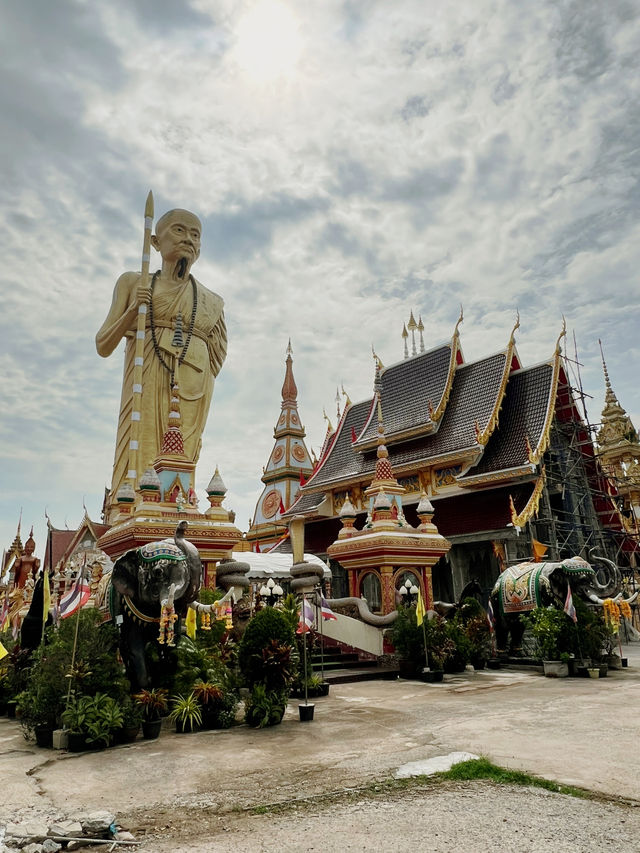 วัดพระแท่น หลวงปู่พิบูลย์ อุดรธานี ✨🙏🏻