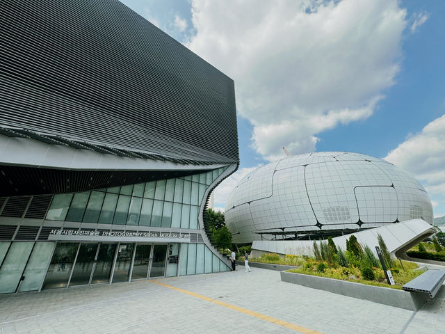 Photo SeMA: Seoul’s New Lens on Art