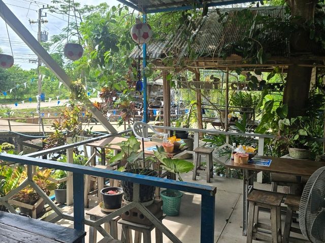 ก๋วยเตี๋ยวทีมชาติ ร้านบรรยากาศดีริมคลอง ปทุมธานี