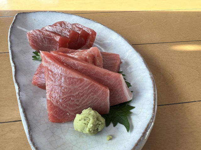 🐟 Oma’s Hidden Gem – A Heartwarming Tuna Feast at あけみちゃん号