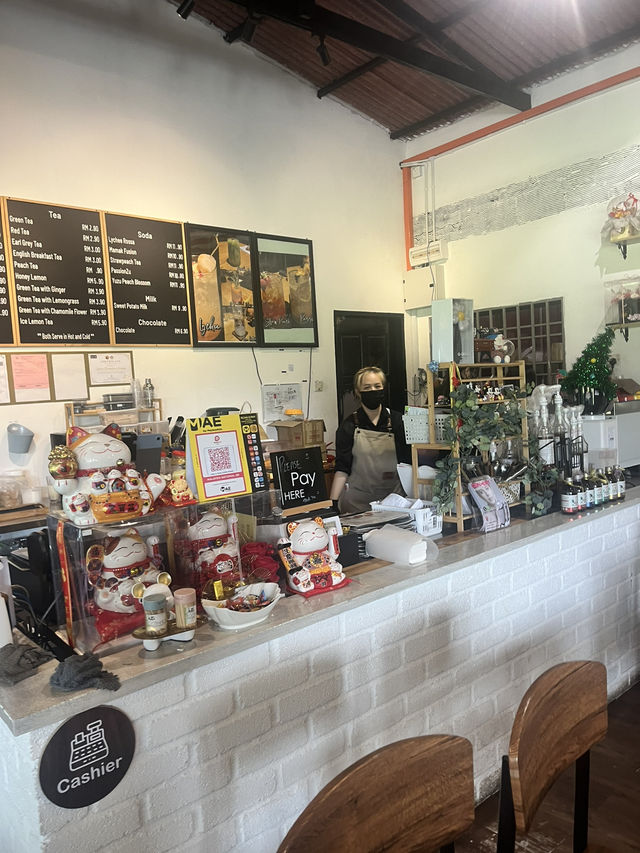A Tale of Two Mornings at Smile Breakfast Station 