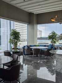 🏨🌟 Holiday Inn Johor Bahru – Comfort in the City’s Heart! 🇲🇾🛏️