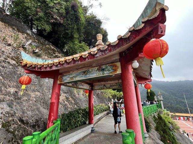 🌄 Tranquil Escape at Chin Swee Temple, Genting Highlands 🛕✨