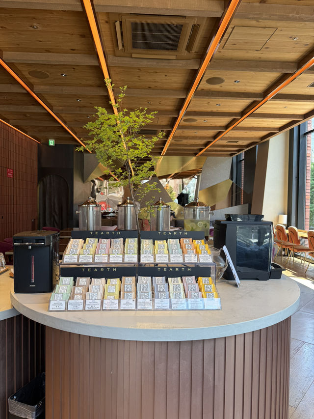 ☕ 「LES BOIS」— ザ ノット札幌内にいる贅沢カフェタイム