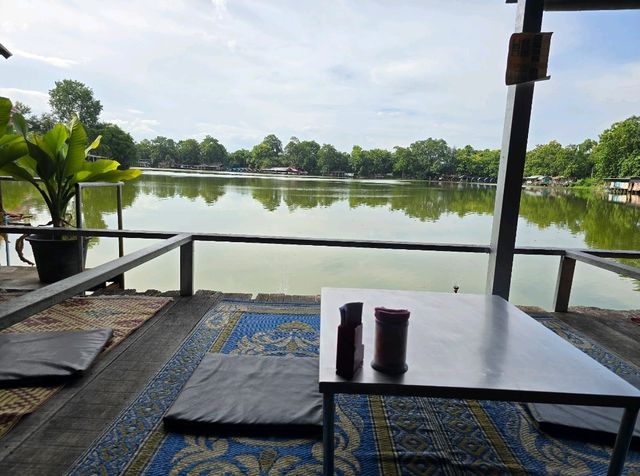 เจริญรสบุฟเฟ่ต์อาหารไทย สวนหลวงเชียงใหม่