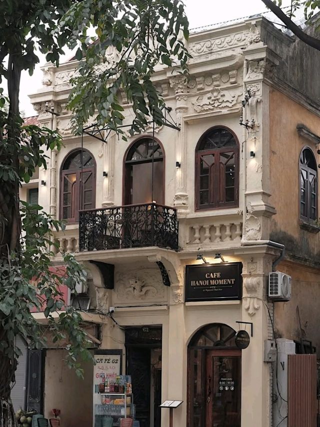 Cafe Hanoi Moment