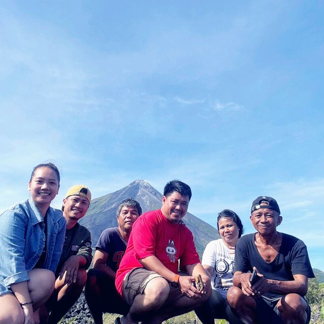 Mayon Black Lava with Fam👨‍👩‍👦‍👦