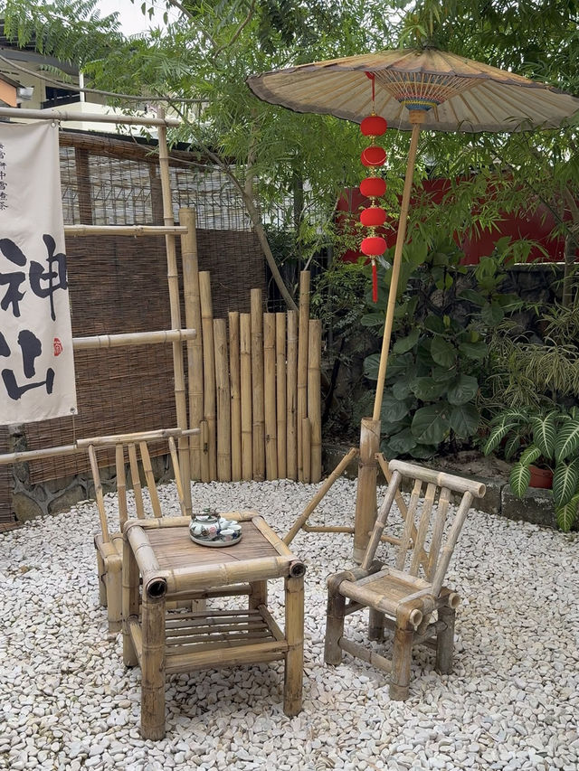 Maotai Tiramisu & Stepping into Old-World China at Xuan Café