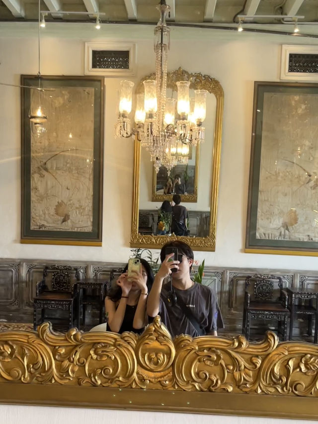 💙 Penang’s Blue Legend — The Jaw‑Dropping Cheong Fatt Tze Mansion