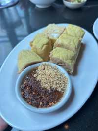 รีวิวข้าวมันไก่ 8 Bistro
