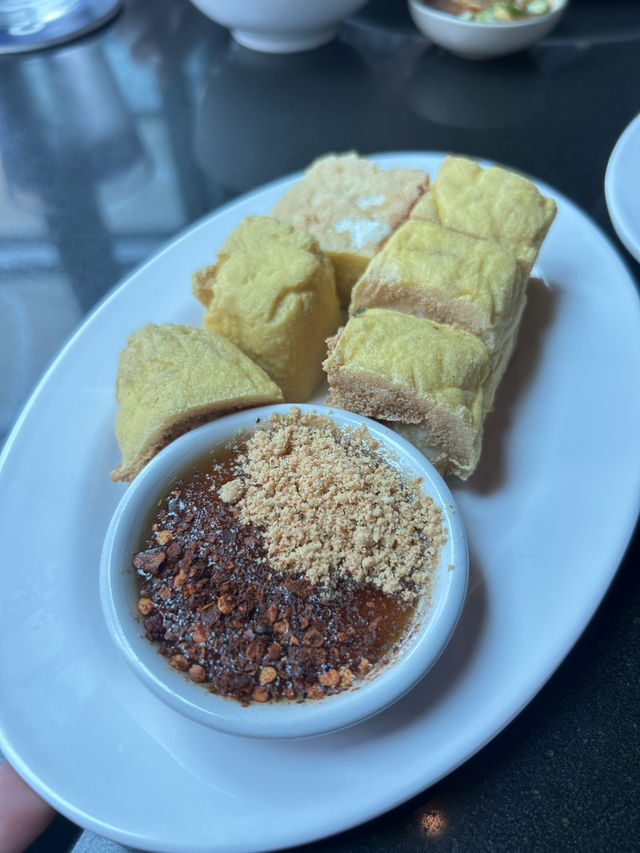 รีวิวข้าวมันไก่ 8 Bistro