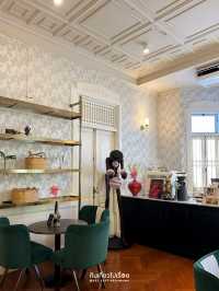 คาเฟ่ในบ้านสไตล์โคโลเนียล