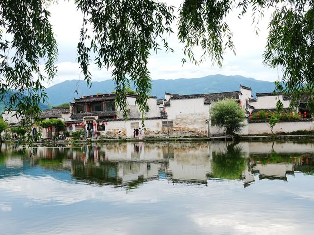 Hongcun: Where Mountains, Memory, and Water Flow Together