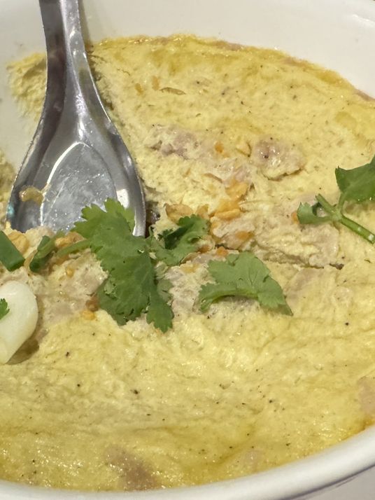 อร่อยมื้อนี้ที่ลาบบ้านกิ๊ก นครสวรรค์