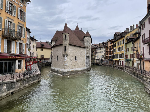 Annecy เมืองแห่งสายน้ำและทะเลสาบของฝรั่งเศส