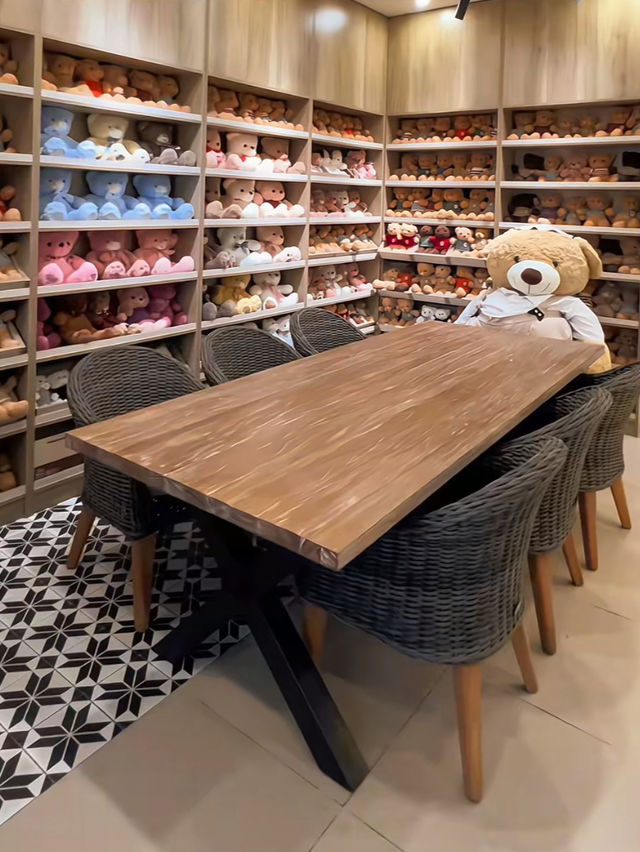 Teddy Tearoom คาเฟ่น่ารักละลายใจ