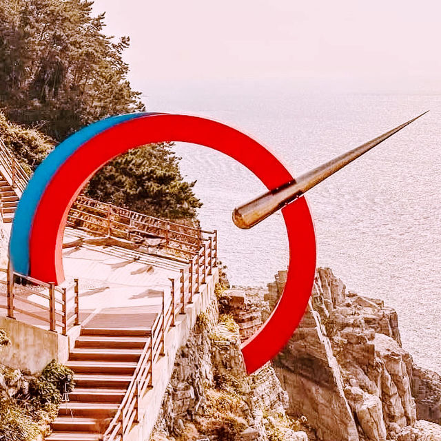 Taejongdae: Busan’s Wild Coastal Majesty – A Solo Traveler’s Cliffside Adventure"** 🌊🗻