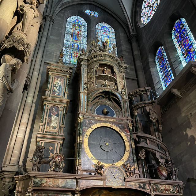 Strasbourg  เมืองสายน้ำสุดคลาสสิคแห่งฝรั่งเศส