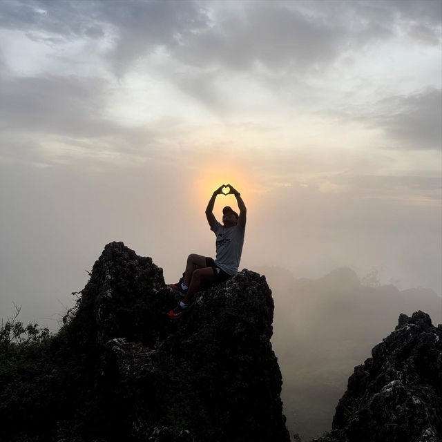 Osmeña Peak in Cebu ⛰️
