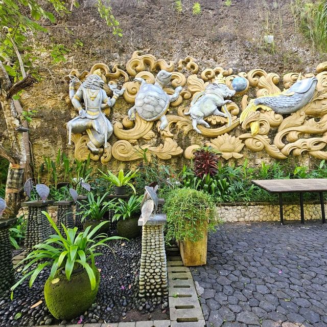 Garuda Wisnu Kencana  Garuda Wisnu Kencana