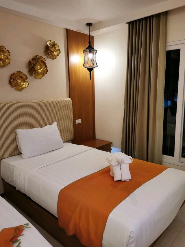 🏡 อบอุ่นเหมือนบ้าน The Signature hotel @Thapae