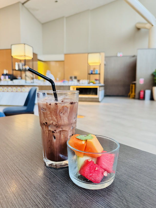 ✈️ Lounge hopping at KLIA