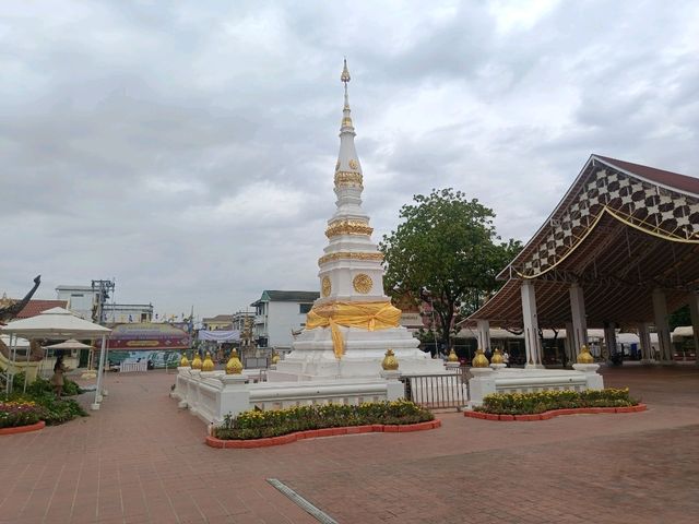 วัดโพธิ์ชัย (พระอรามหลวง) : วัดหลวงพ่อพระใส ♥️🎉 วัดโพธิ์ชัย (พระอรามหลวง) : วัดหลวงพ่อพระใส ♥️🎉