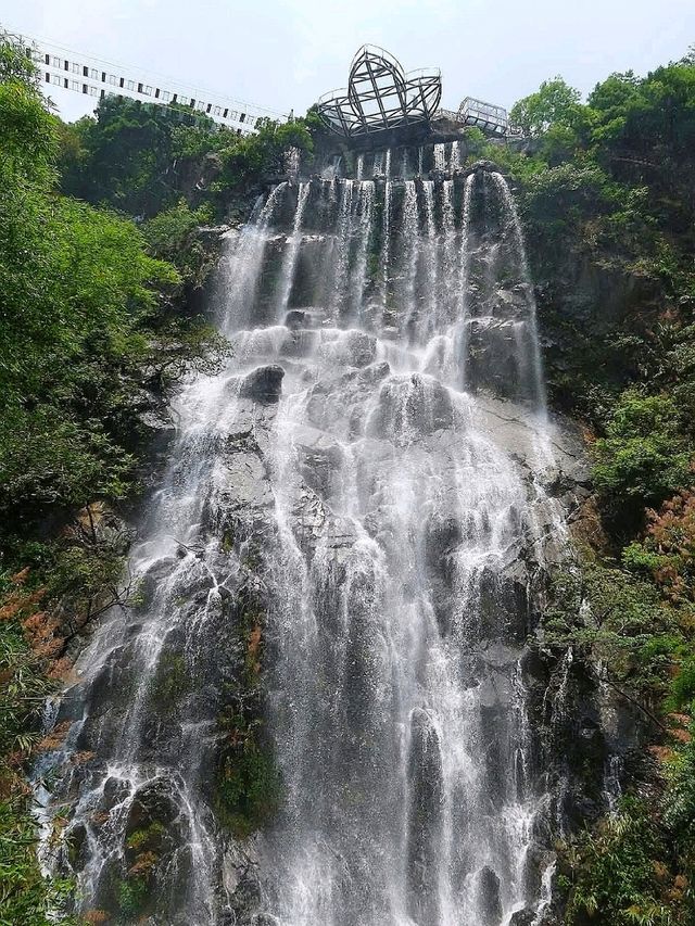 “Gulong Gorge: Guangdong’s Jurassic Adventure”
