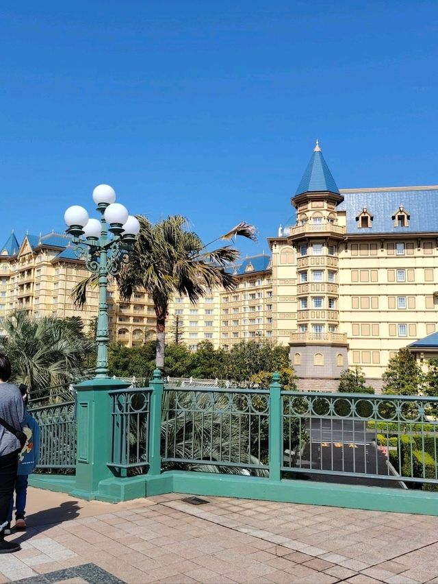 Magical Escape at Tokyo Disneyland 🎠✨ Magical Escape at Tokyo Disneyland 🎠✨