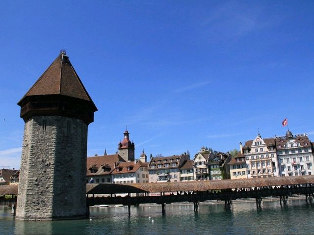 สะพานไม้ คาเพลล์บรึคเคอ