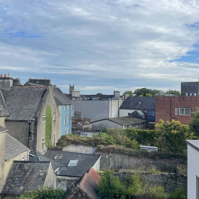 Pembroke Kilkenny Hotel – Boutique Elegance at the Heart of Medieval Mile