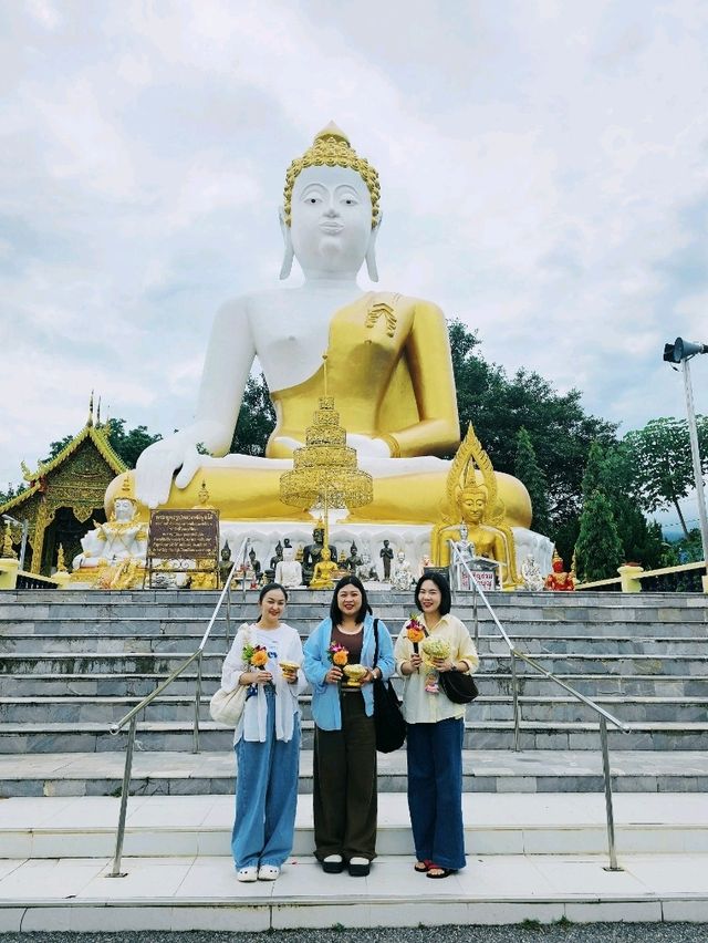 ชวนกันไหว้สาที่วัดพระธาตุดอยคำ 🙏 ชวนกันไหว้สาที่วัดพระธาตุดอยคำ 🙏