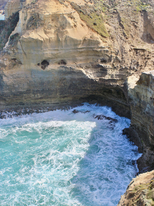 🌊 The Majestic Arch – Nature’s Monument Along the Great Ocean Road