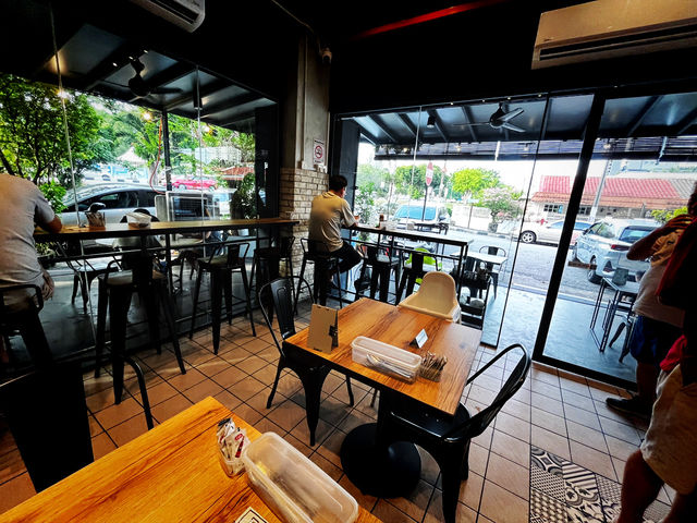 Comforting Grills & Western Flavours at Uncle Ray’s Grill Comforting Grills & Western Flavours at Uncle Ray’s Grill